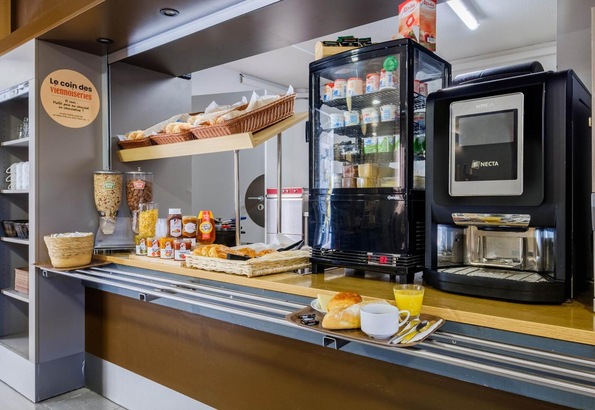 B&B Hotel Villeneuve Loubet Plage מראה חיצוני תמונה
