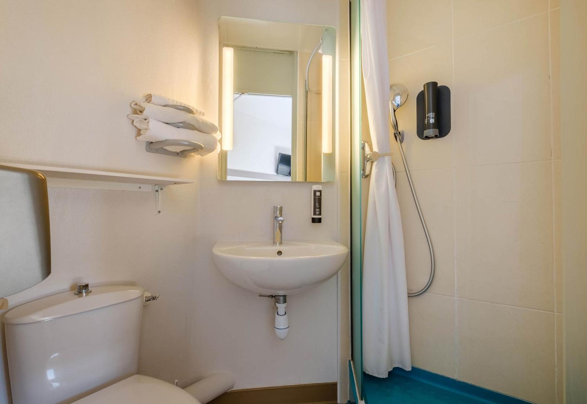 B&B Hotel Villeneuve Loubet Plage מראה חיצוני תמונה