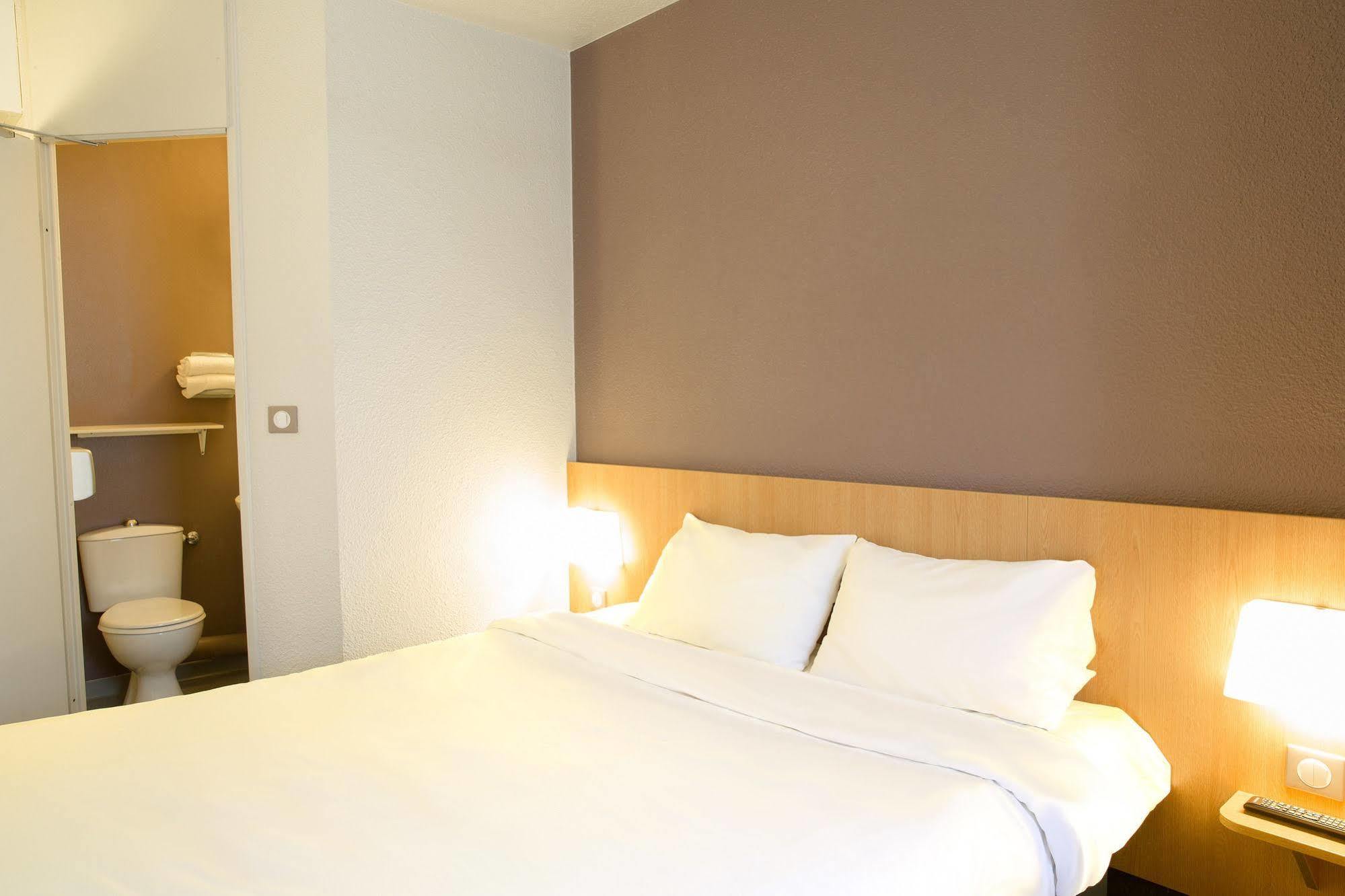 B&B Hotel Villeneuve Loubet Plage מראה חיצוני תמונה