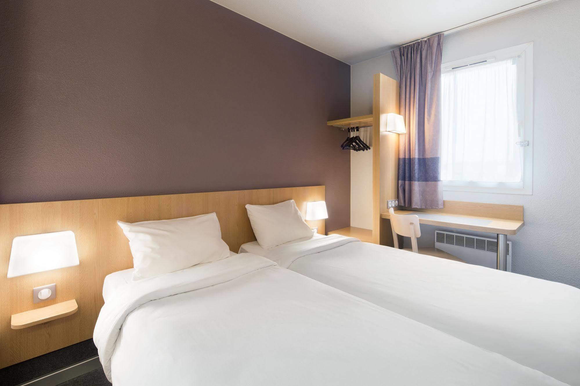 B&B Hotel Villeneuve Loubet Plage מראה חיצוני תמונה